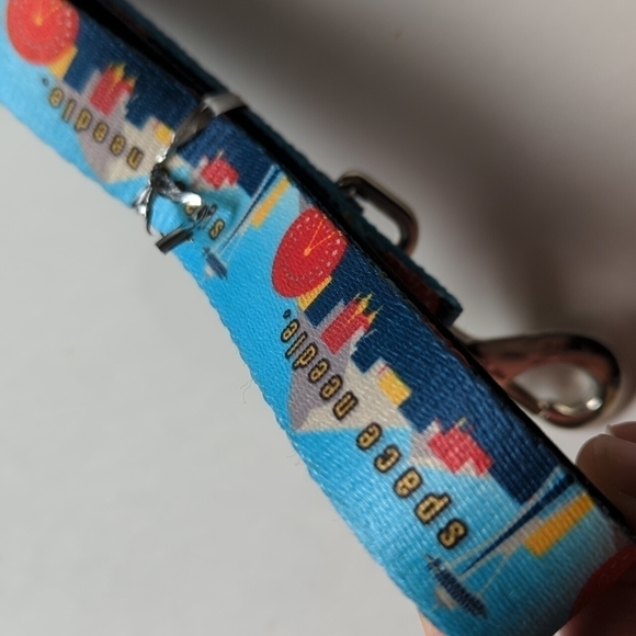 Seattle Space Needle Large Dog Leash NWT - Picture 6 of 7